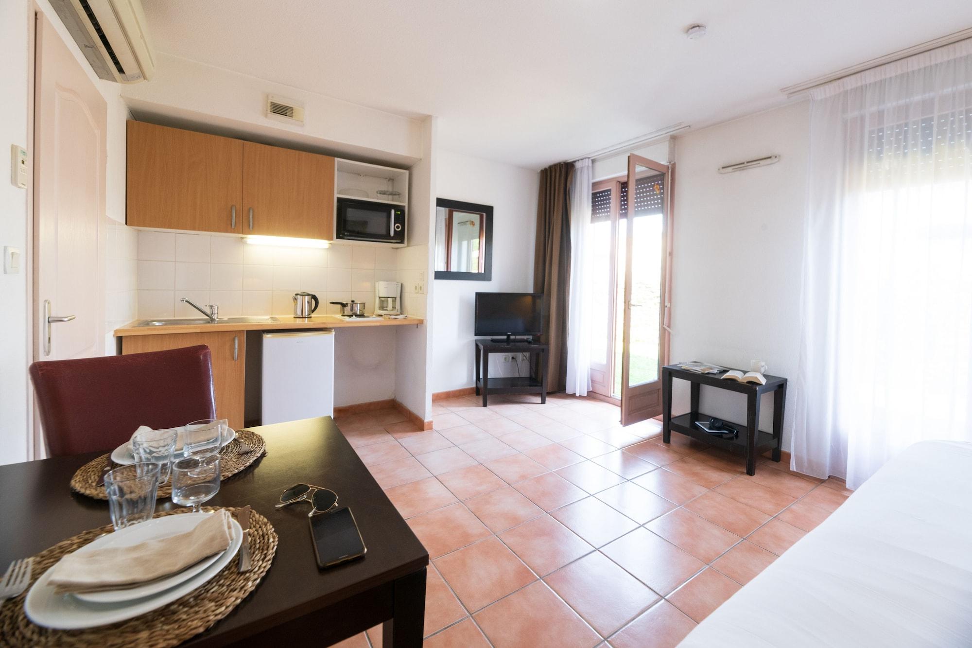 Cerise Carcassonne Sud Hotel ภายนอก รูปภาพ